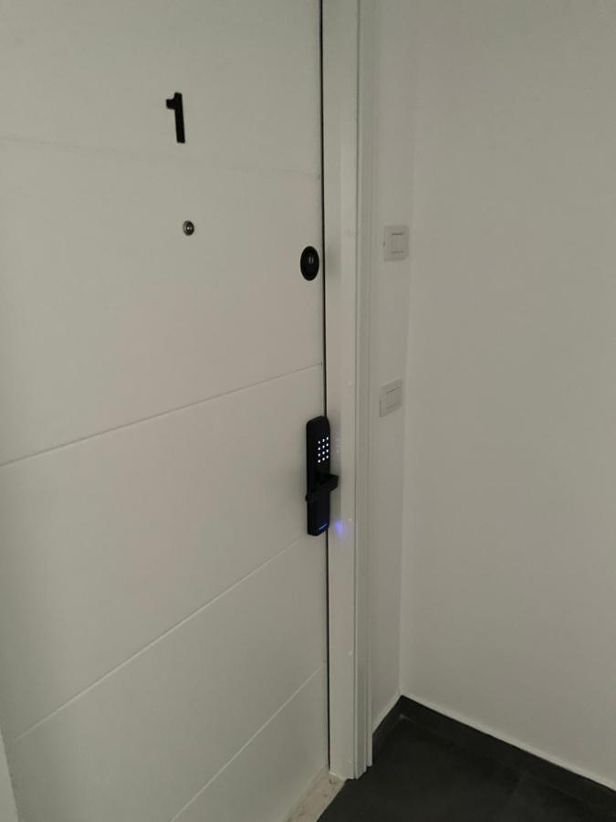 Central Studio Apartment 1, تيرانا المظهر الخارجي الصورة