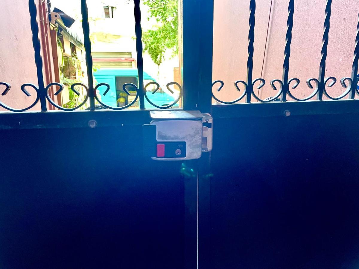 Central Studio Apartment 1, تيرانا المظهر الخارجي الصورة